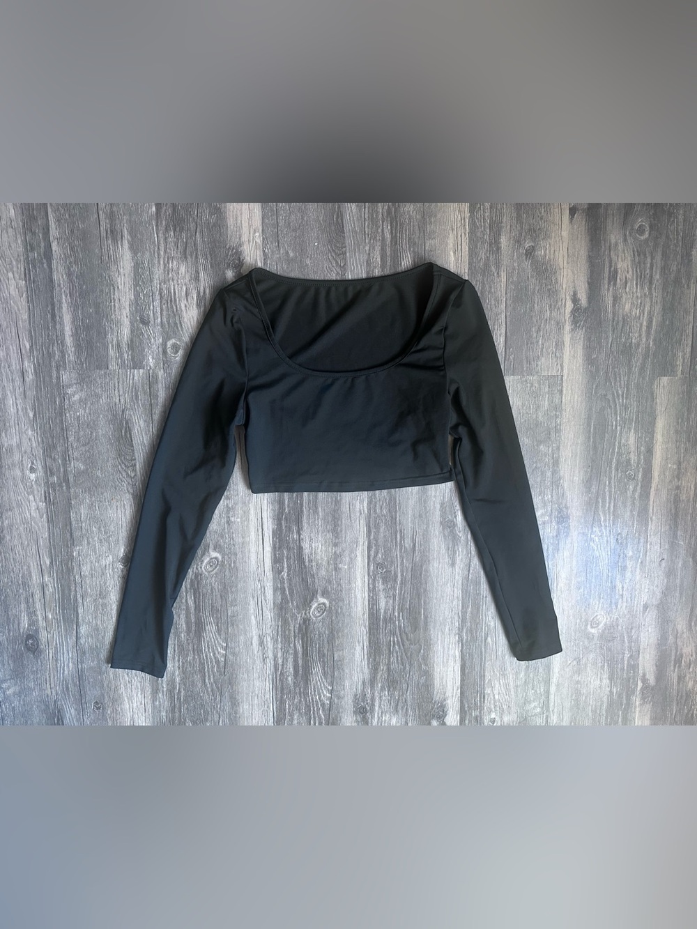 Long Sleeve Scoop Neck Stretchy Black Crop Top Size XS Stretchy Black Top